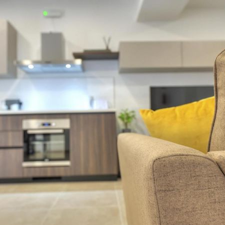 Brand New And Tastefully Furnished 2 Bedroom Apartment Ddif1-2 Gzira Zewnętrze zdjęcie