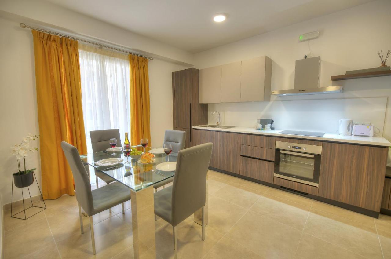 Brand New And Tastefully Furnished 2 Bedroom Apartment Ddif1-2 Gzira Zewnętrze zdjęcie