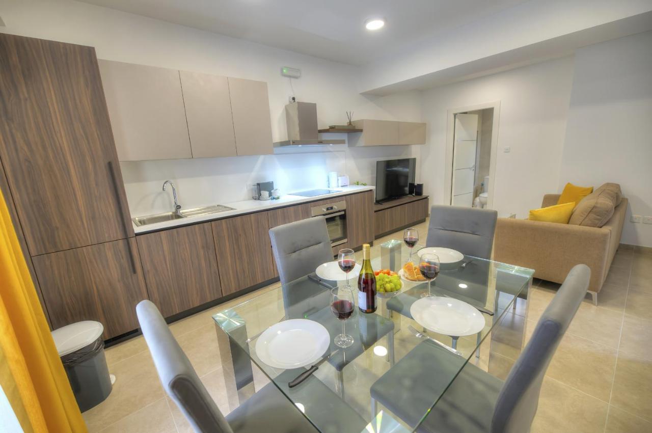 Brand New And Tastefully Furnished 2 Bedroom Apartment Ddif1-2 Gzira Zewnętrze zdjęcie